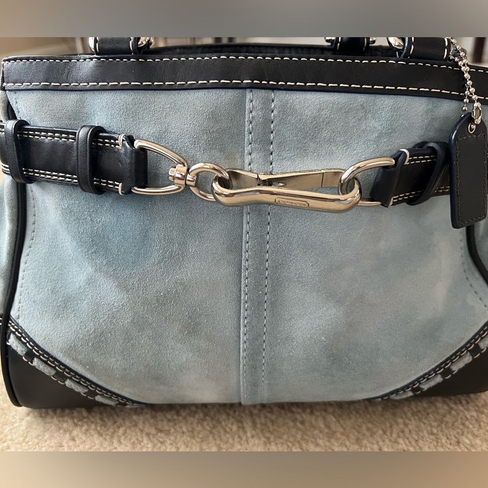 Coach Bag - Picture 3 of 16